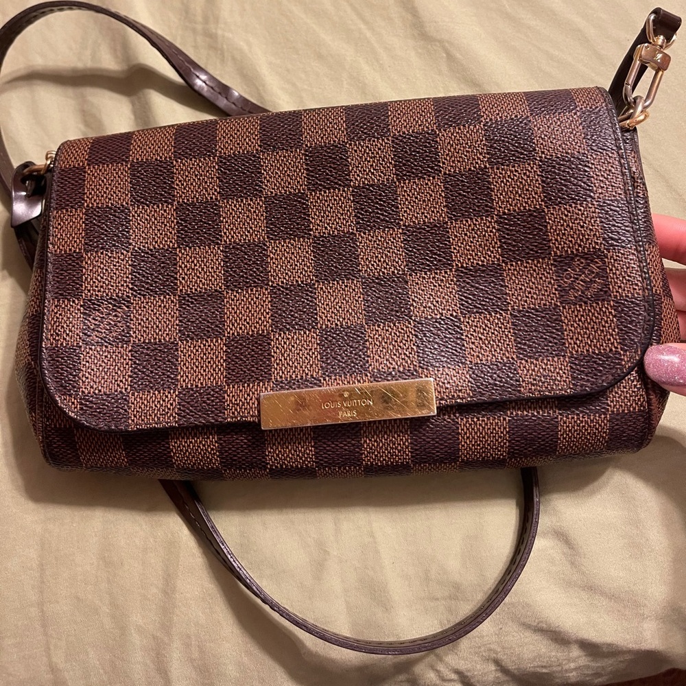 Authentic L V Favorite PM Reserved for Trade